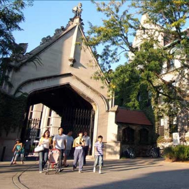 Cobb Gate on the University of Chicago quad